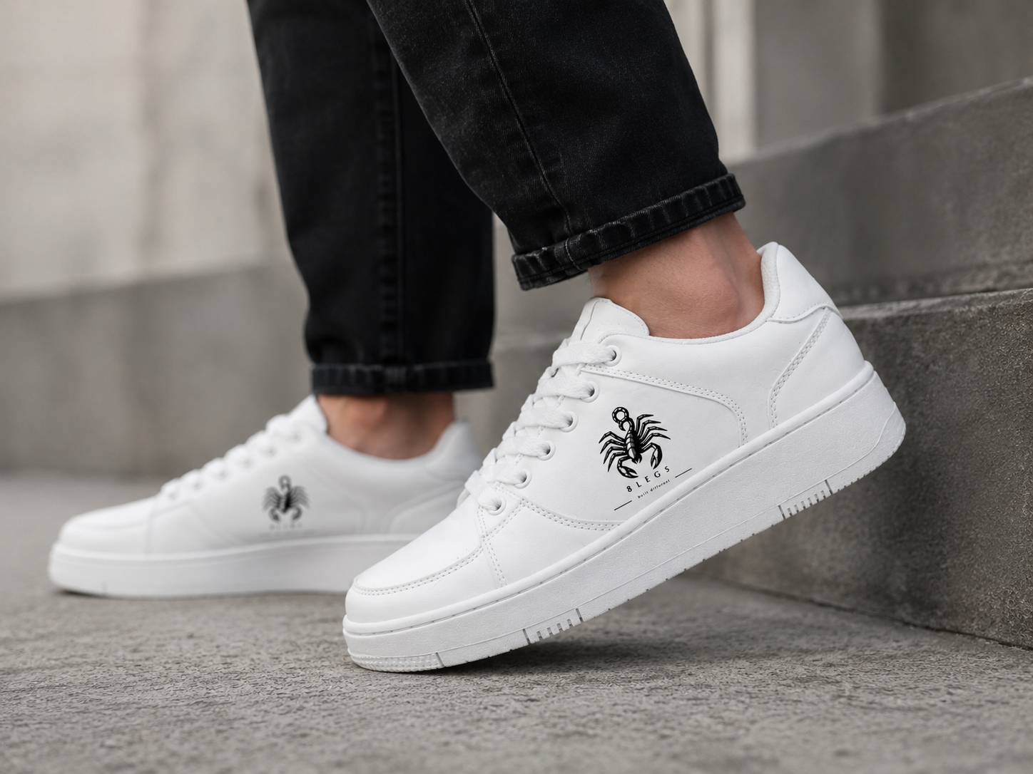 8 LEGS – Scorpion Signature Sneaker